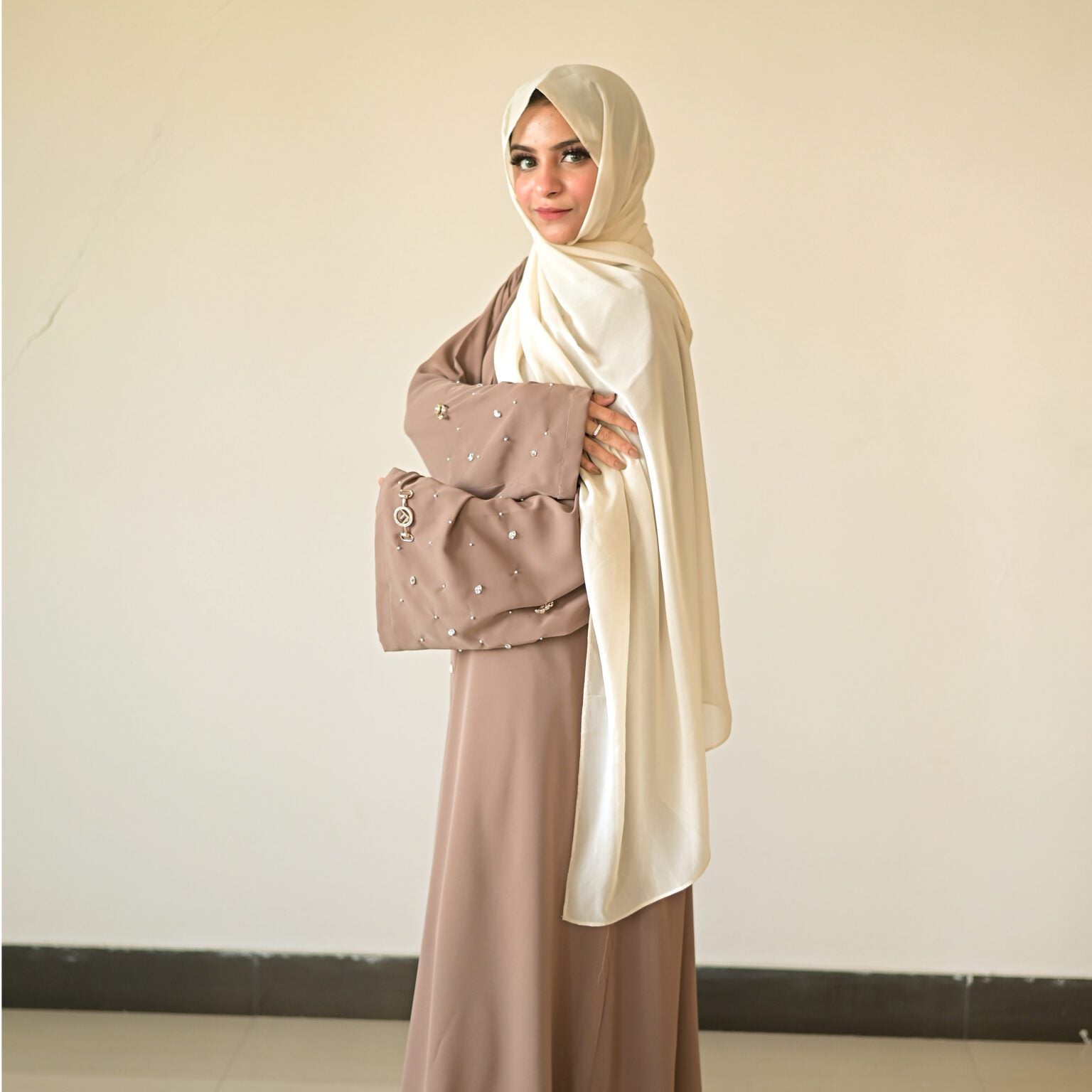 Droop Abaya Sand Brown
