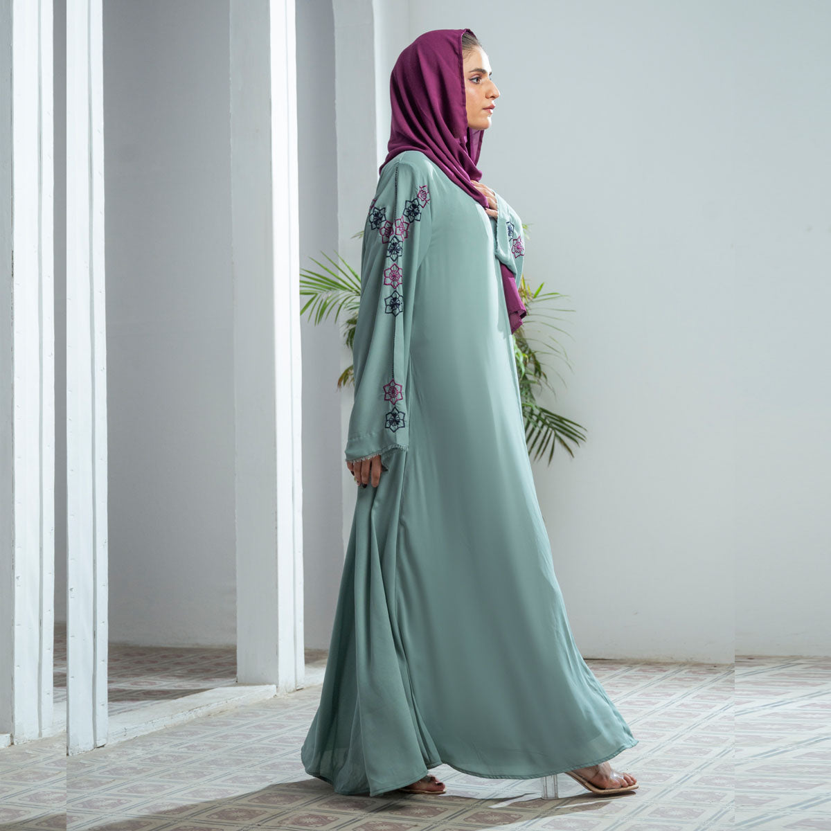 Layla Abaya