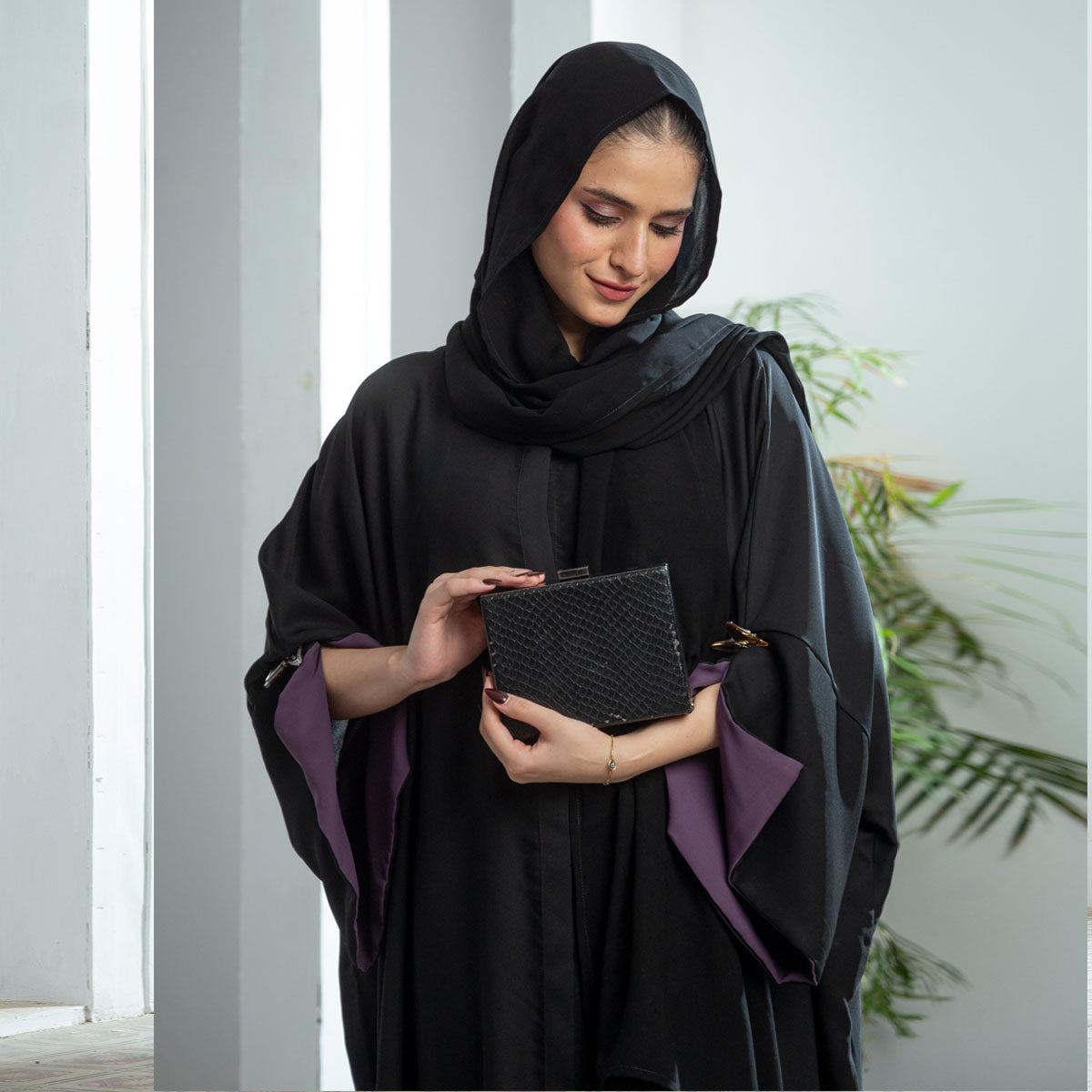 Noir Orchid Abaya