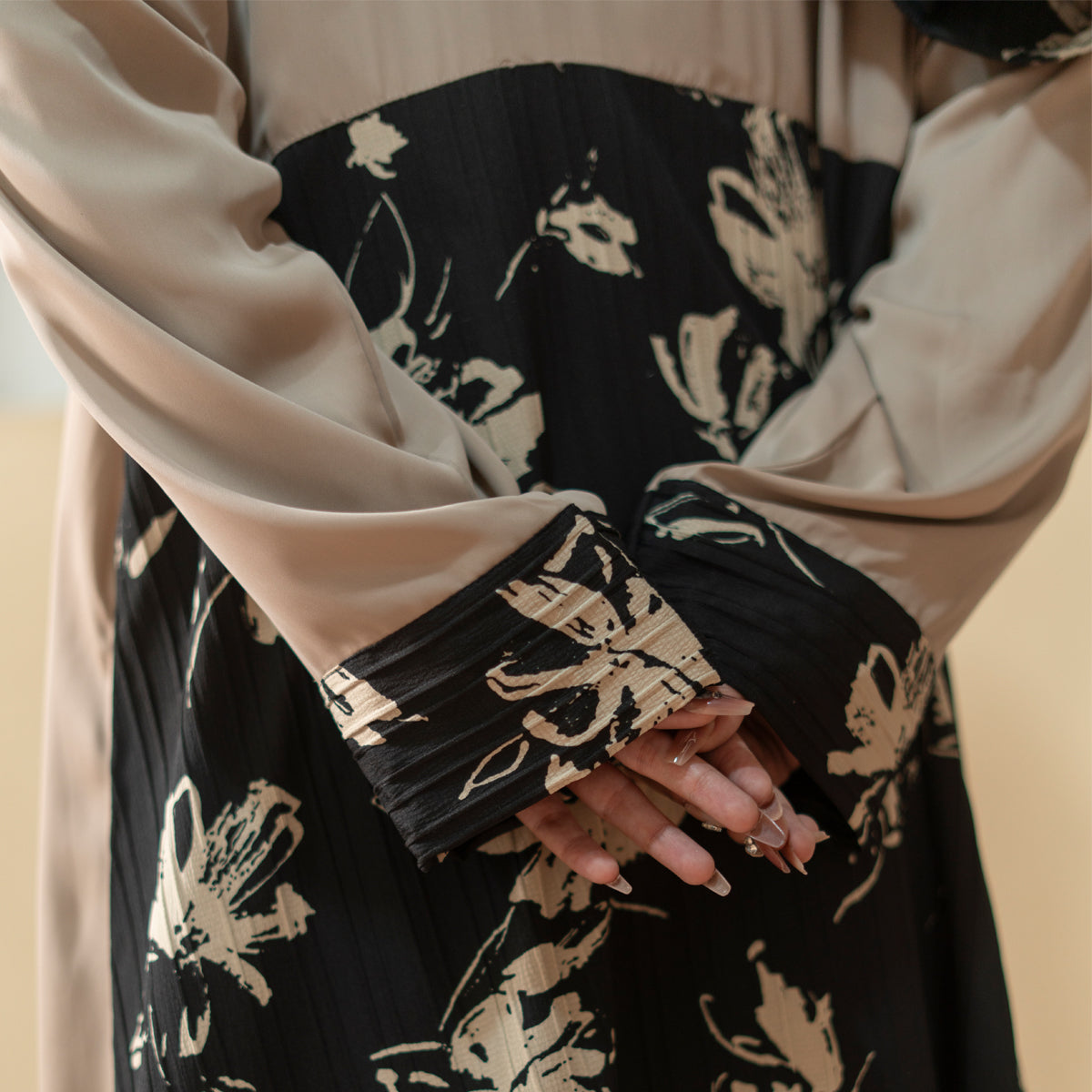 Pearl Ruya Abaya