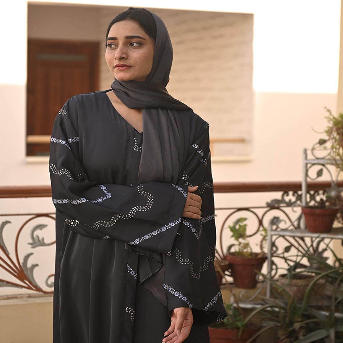 Dove Abaya